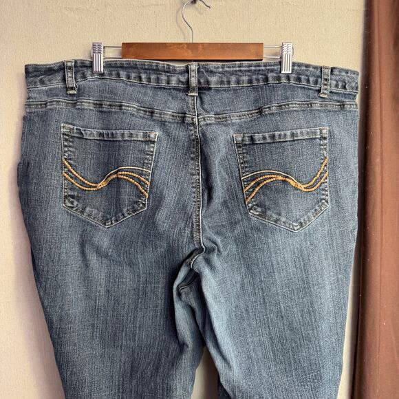 St John's Bay Women's Jeans Size 24W Blue Denim Embroidery Pockets Bootcut - Picture 6 of 12